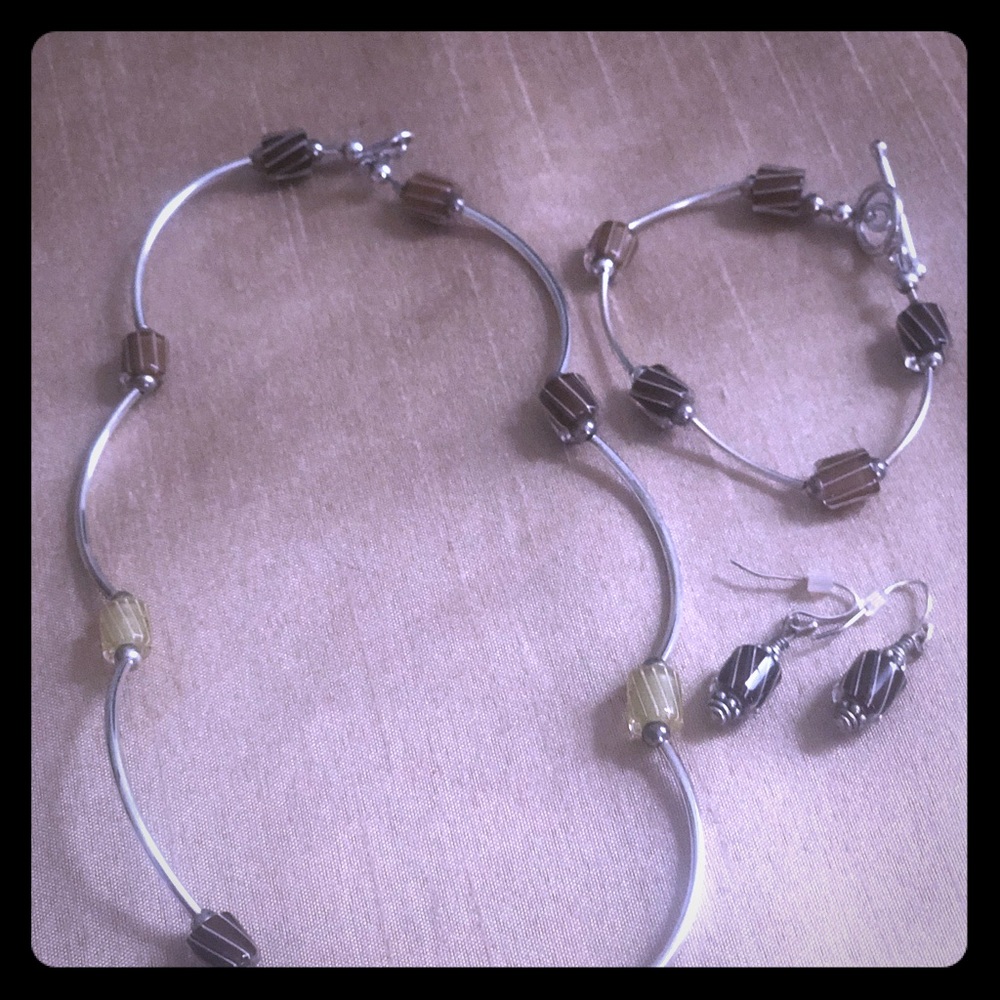 Necklace, bracelet & earrings